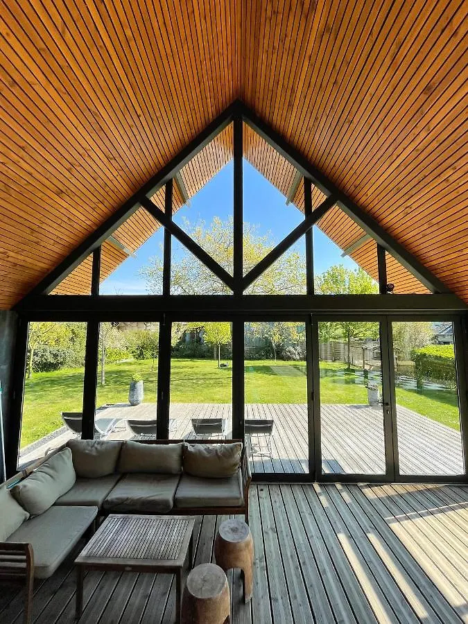Vakantiehuis Gites Du Domaine Du Grenier Yffiniac