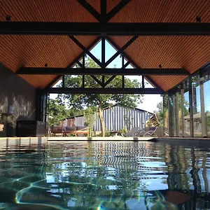 Bed & Breakfast Domaine Du Grenier, Yffiniac